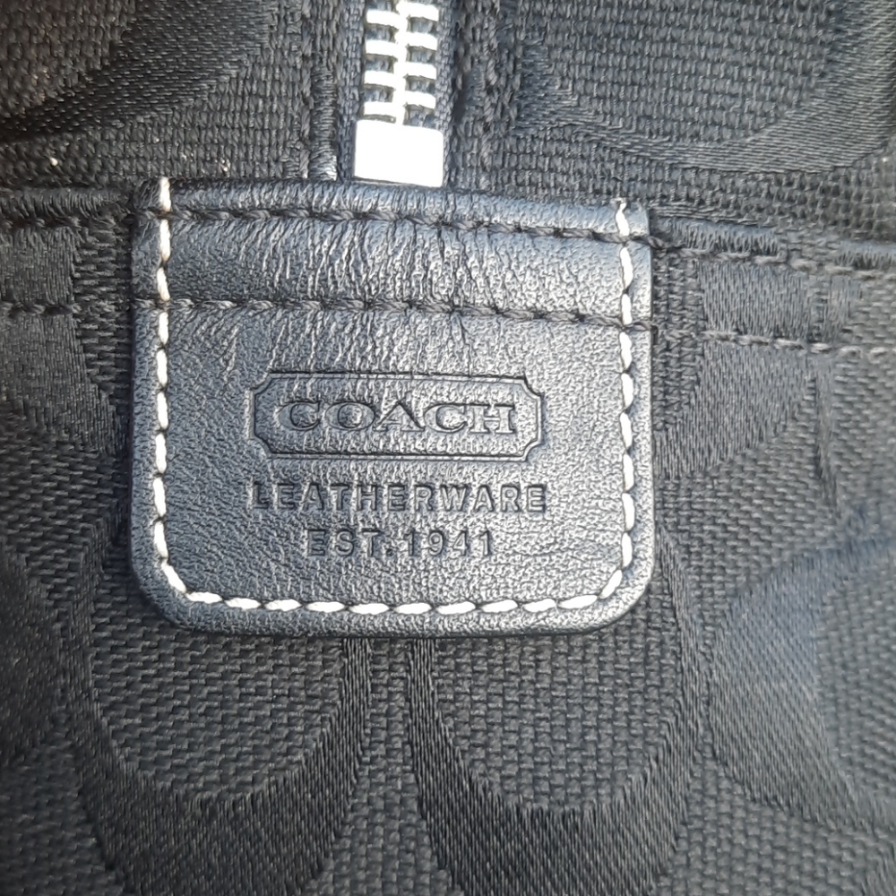 Coach Handbag - Picture 5 of 7